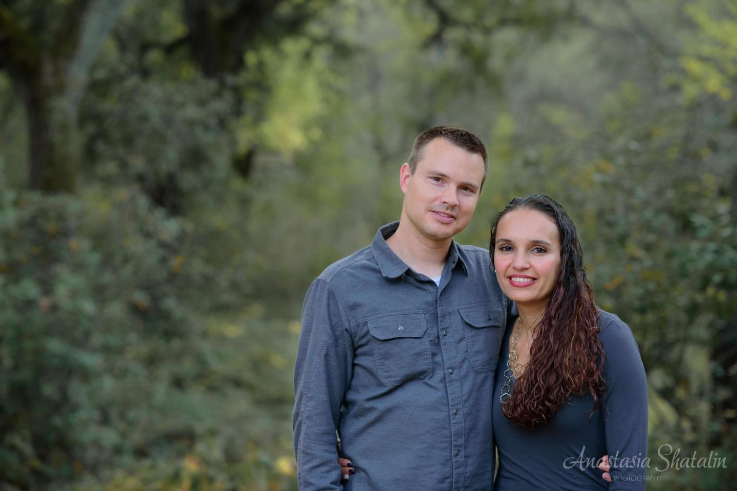 Wooden bridge in Folsom, CA. Perfect location for a photo shoot. Family photographer in Roseville, Rocklin, Folsom, Sacramento