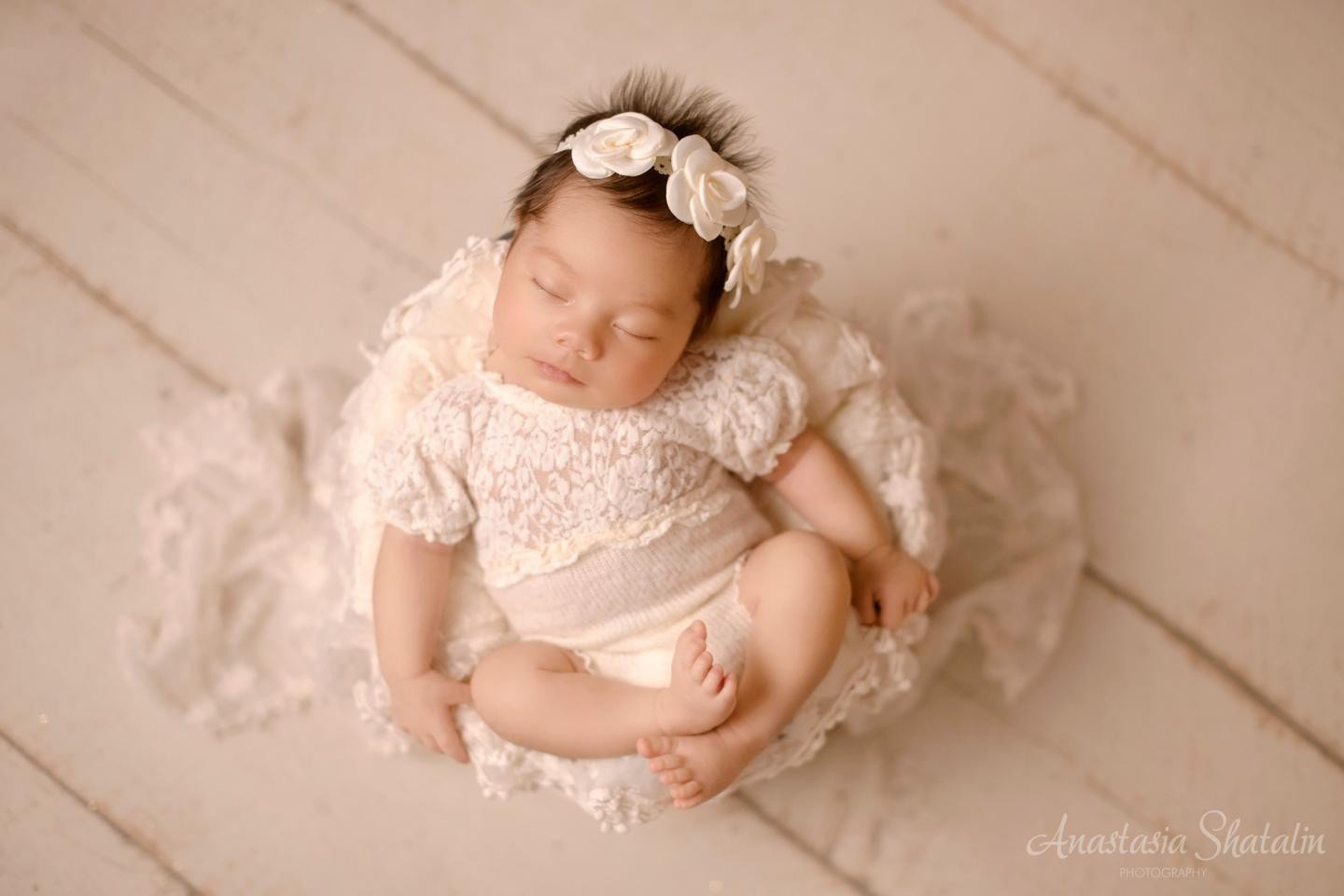 Newborn photographer Roseville. Family photographer in Roseville, Rocklin, Folsom, Sacramento