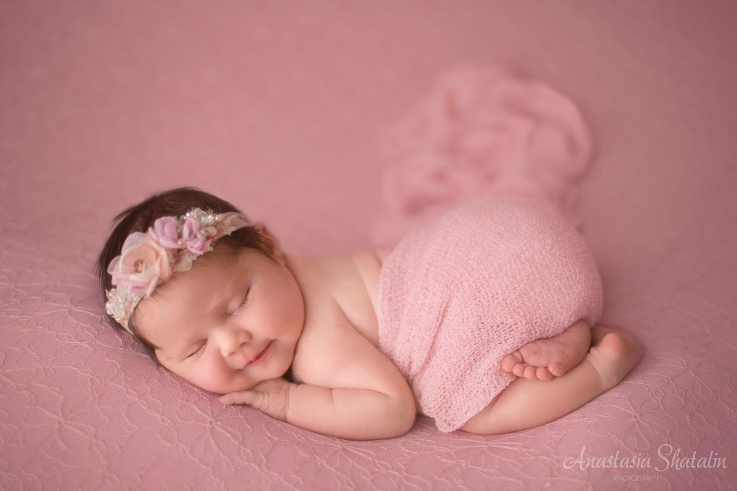 Rocklin newborn photographer. Family photographer in Roseville, Rocklin, Folsom, Sacramento