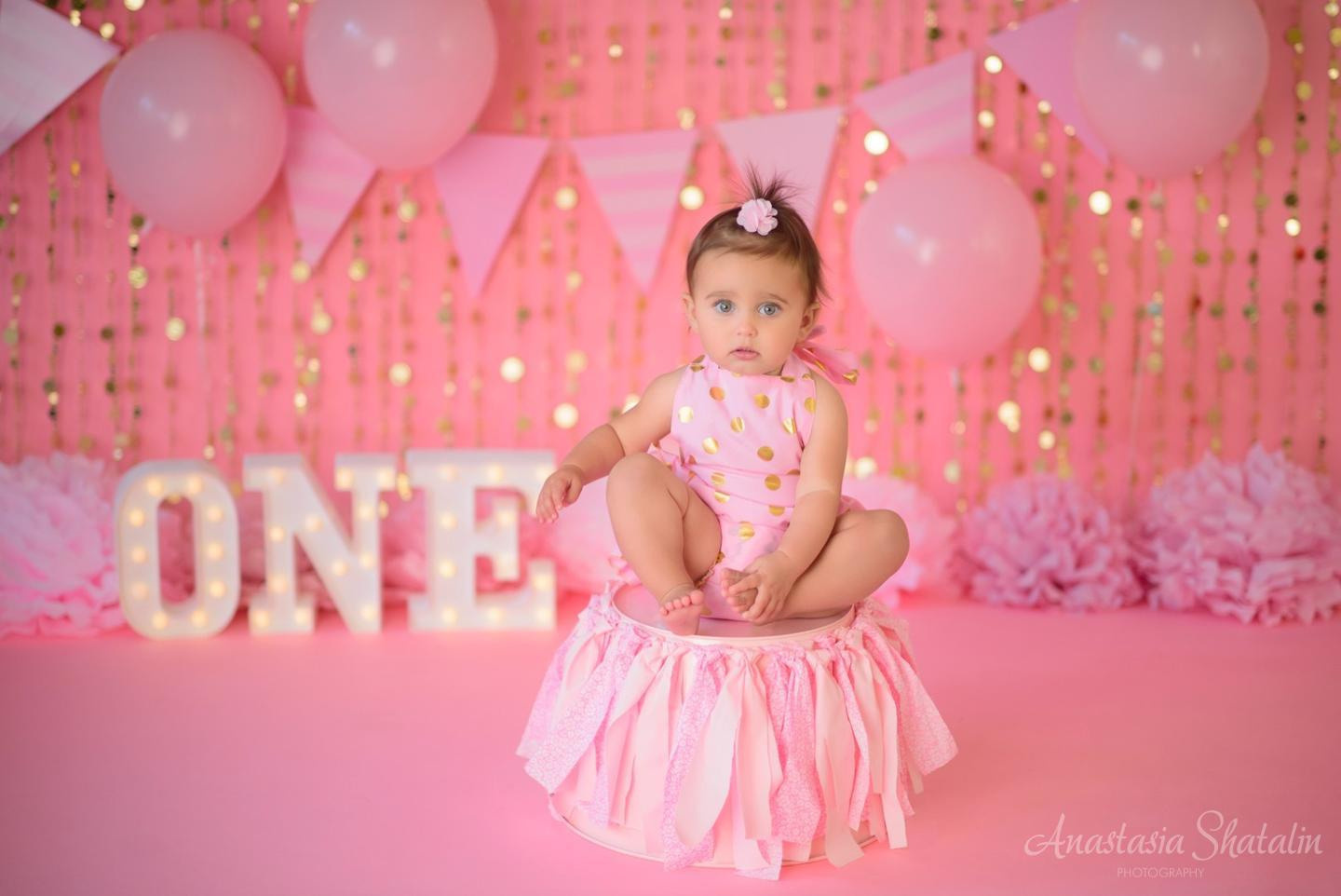 First birthday baby photographer Roseville. Family photographer in Roseville, Rocklin, Folsom, Sacramento