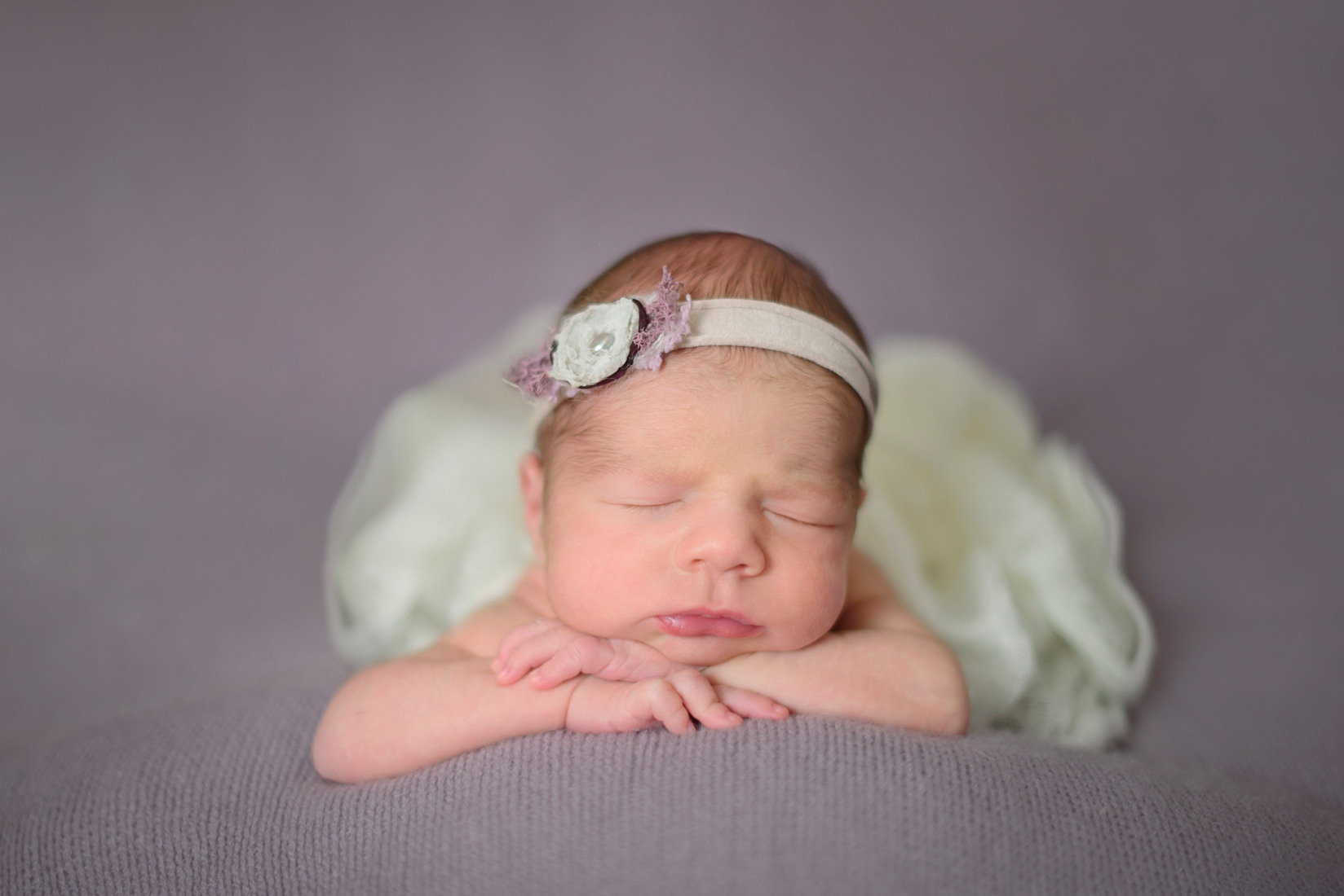 Newborn photography in Roseville, CA. Family photographer in Roseville, Rocklin, Folsom, Sacramento