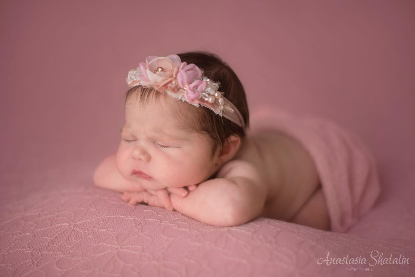 Rocklin newborn photographer. Family photographer in Roseville, Rocklin, Folsom, Sacramento