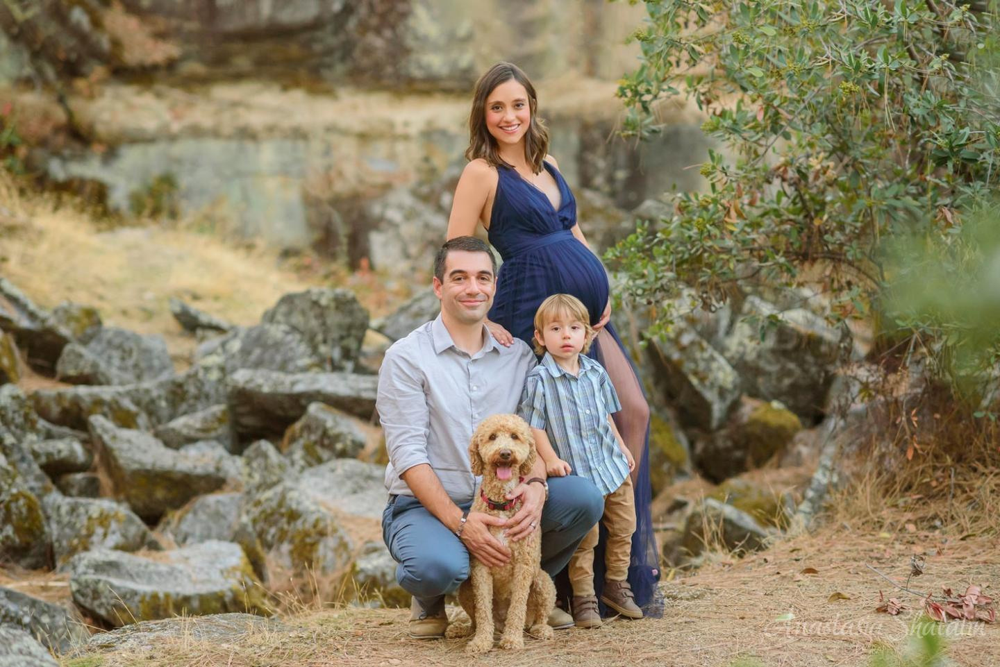 Pregnancy family photoshoot Roseville, Rocklin. Family photographer in Roseville, Rocklin, Folsom, Sacramento