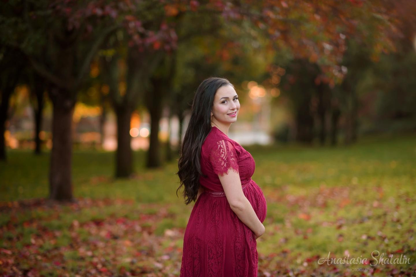 Fall maternity photography Roseville, CA. Family photographer in Roseville, Rocklin, Folsom, Sacramento