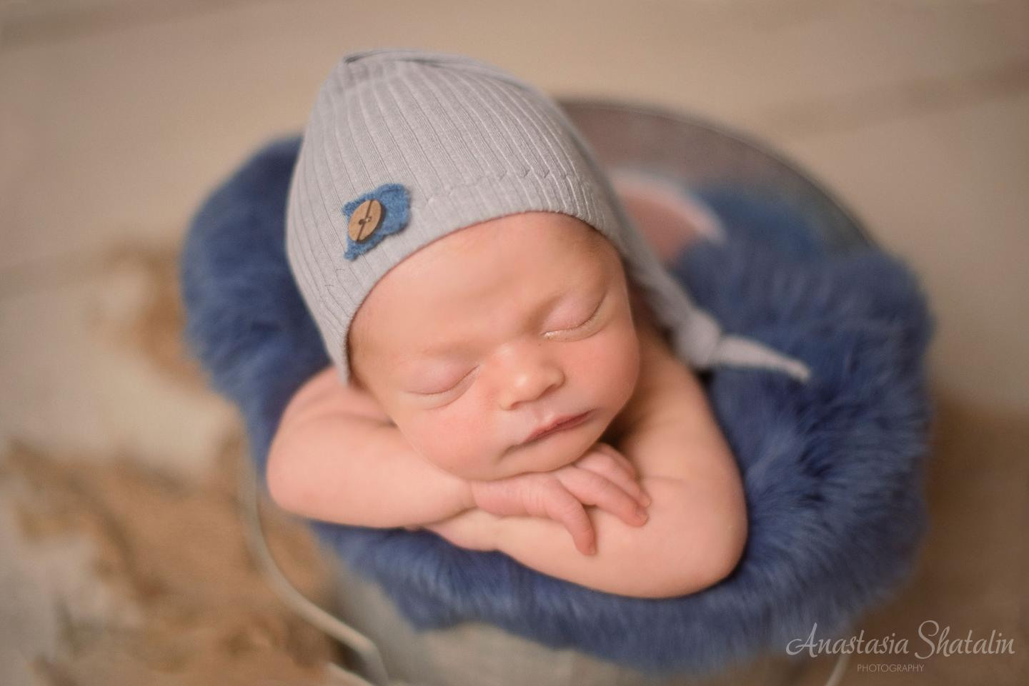 Newborn photographer Rocklin California. Family photographer in Roseville, Rocklin, Folsom, Sacramento