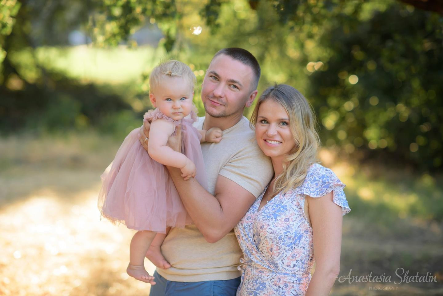Sunset cake smash 1st birthday photography Rocklin, CA. Family photographer in Roseville, Rocklin, Folsom, Sacramento