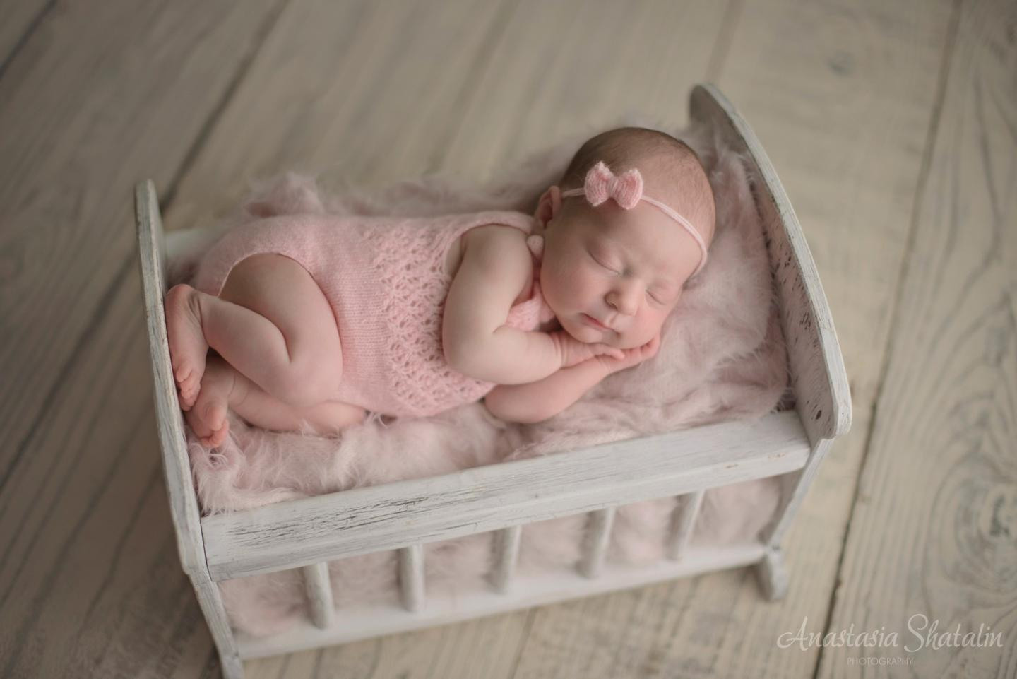 Newborn photography Sacramento. Family photographer in Roseville, Rocklin, Folsom, Sacramento