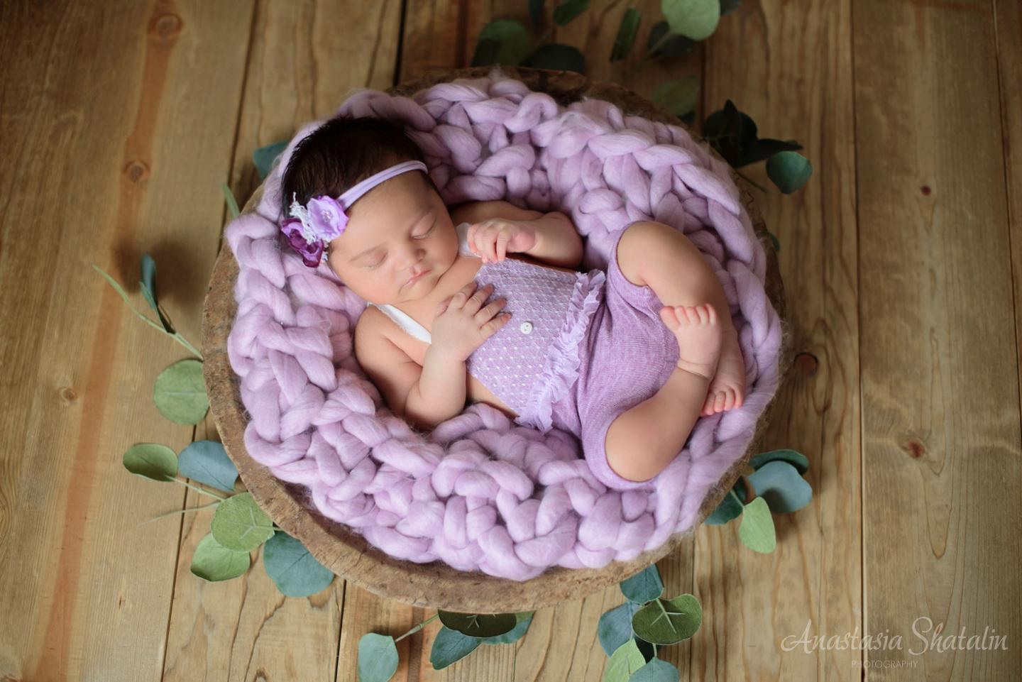 Newborn photo session for baby Amira, 9 days old. Family photographer in Roseville, Rocklin, Folsom, Sacramento