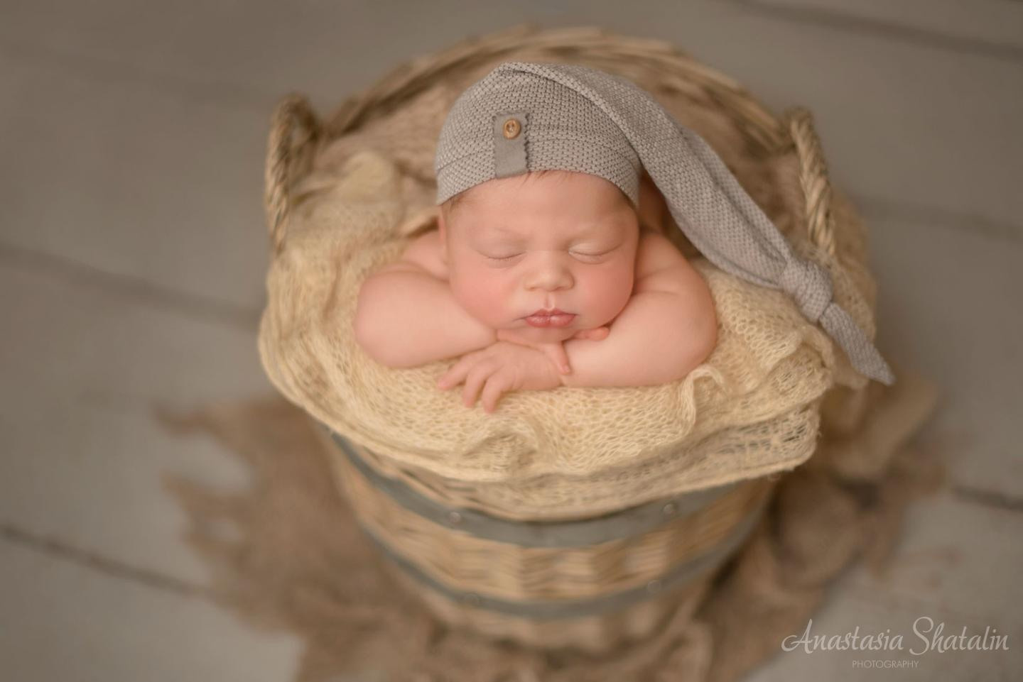 Newborn photographer Sacramento, Elk grove, Roseville. Family photographer in Roseville, Rocklin, Folsom, Sacramento