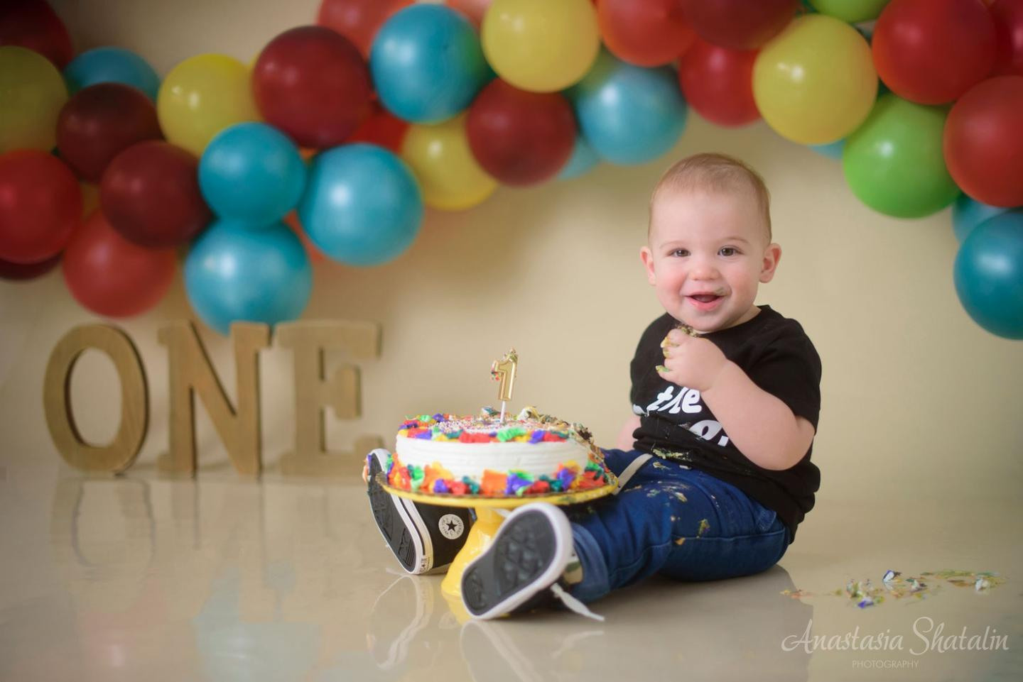 First birthday baby photos Roseville, Rocklin, Sacramento. Family photographer in Roseville, Rocklin, Folsom, Sacramento