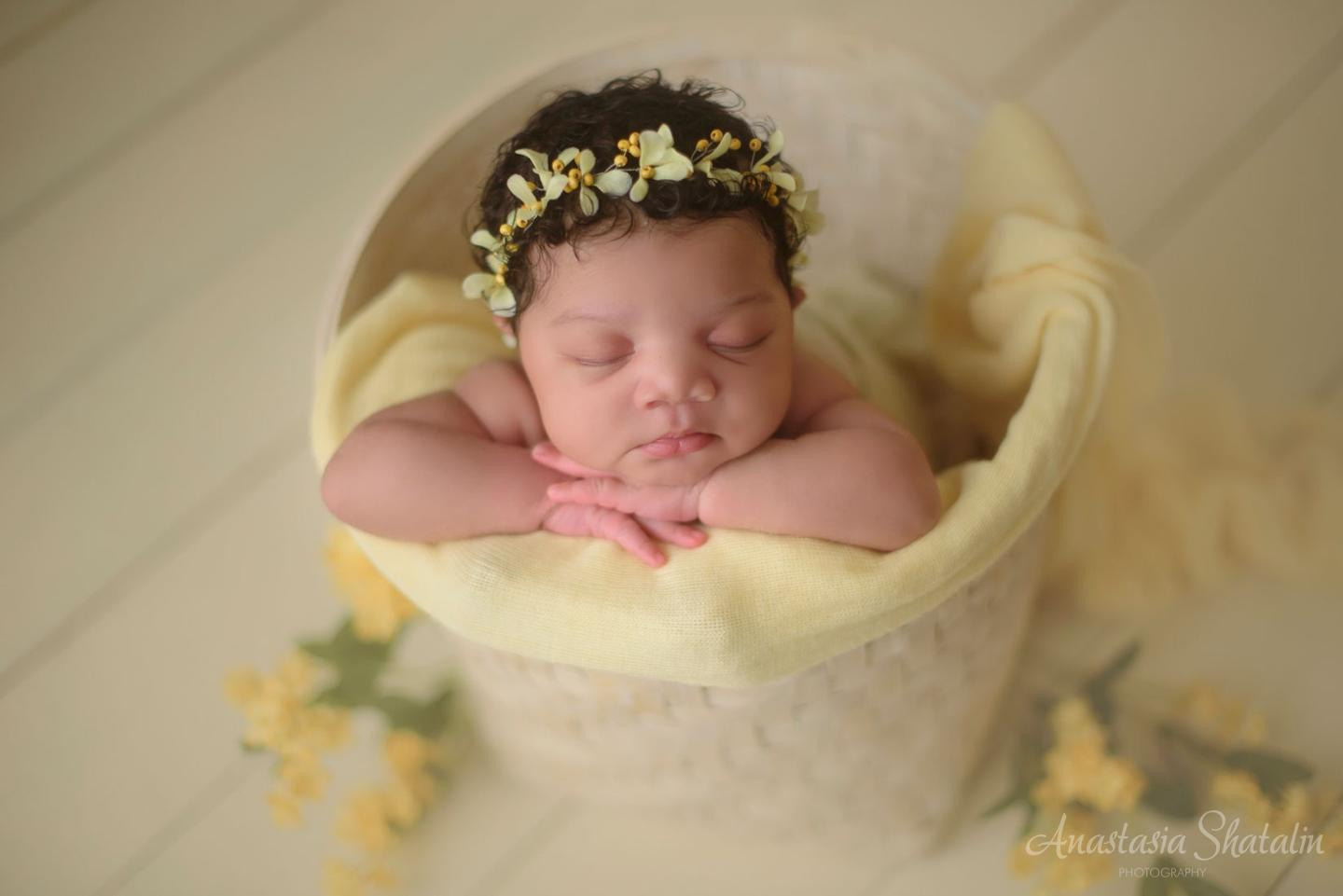 Newborn photographer Sacramento. Family photographer in Roseville, Rocklin, Folsom, Sacramento