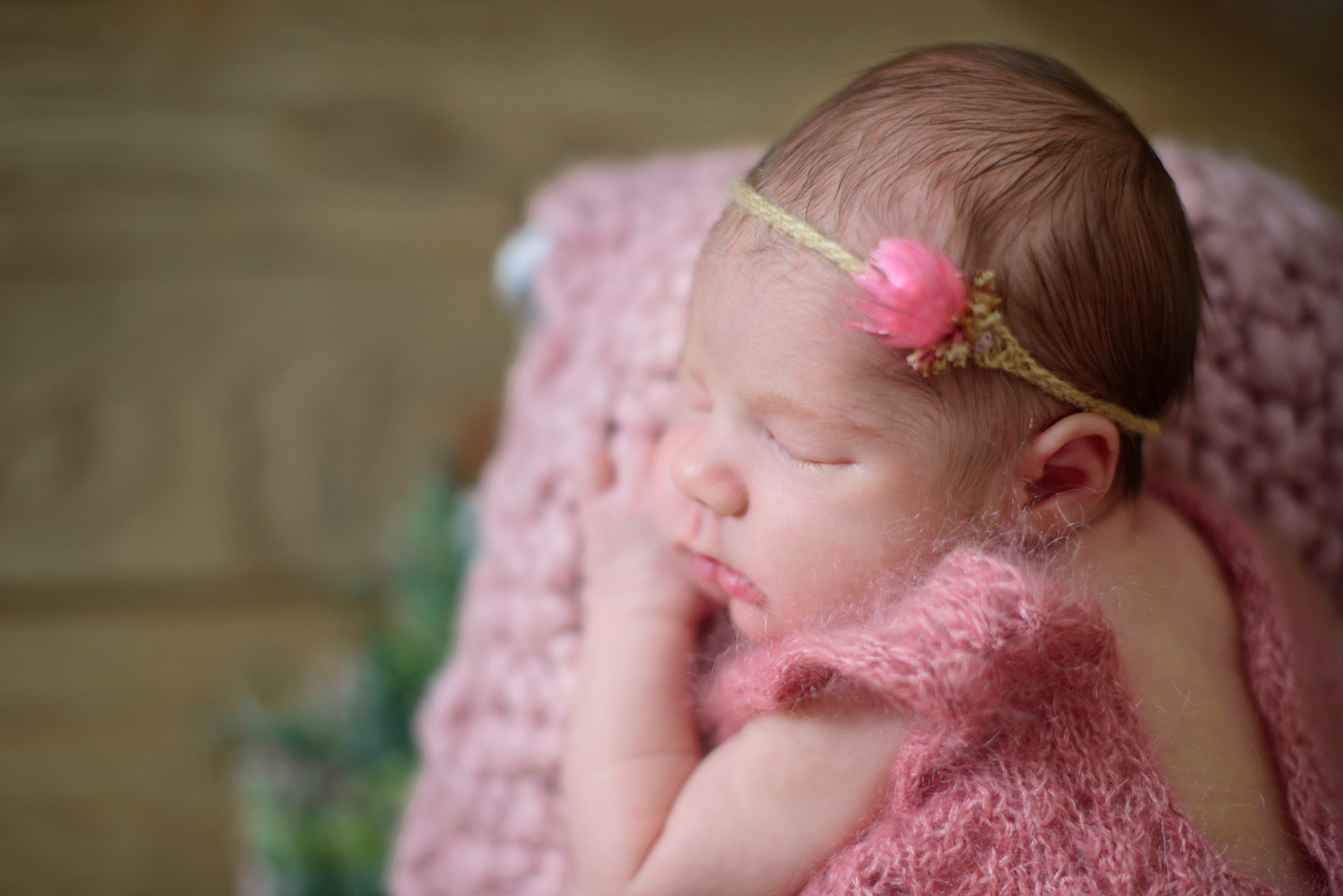 Newborn photography in Roseville, CA. Family photographer in Roseville, Rocklin, Folsom, Sacramento