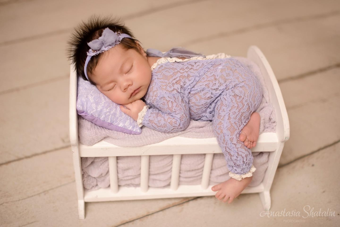 Newborn photographer Roseville. Family photographer in Roseville, Rocklin, Folsom, Sacramento