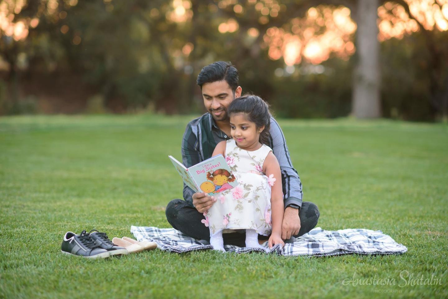 Fall pregnancy photos Rocklin, Roseville, Sacramento. Family photographer in Roseville, Rocklin, Folsom, Sacramento