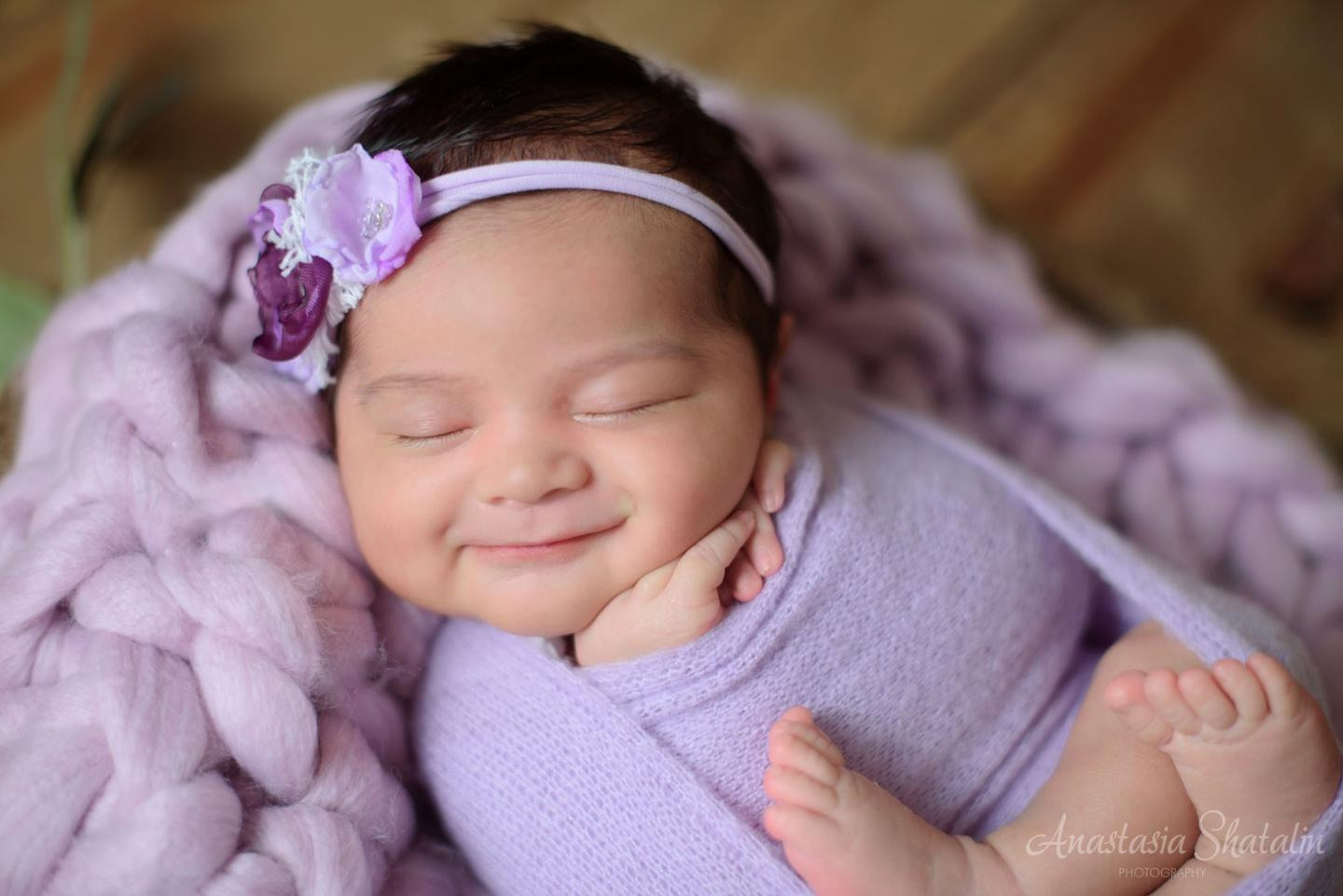 Newborn photo session for baby Amira, 9 days old. Family photographer in Roseville, Rocklin, Folsom, Sacramento