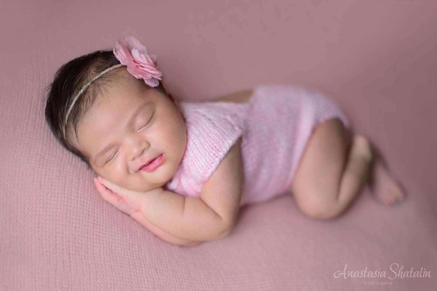 Newborn photo session for baby Amira, 9 days old. Family photographer in Roseville, Rocklin, Folsom, Sacramento