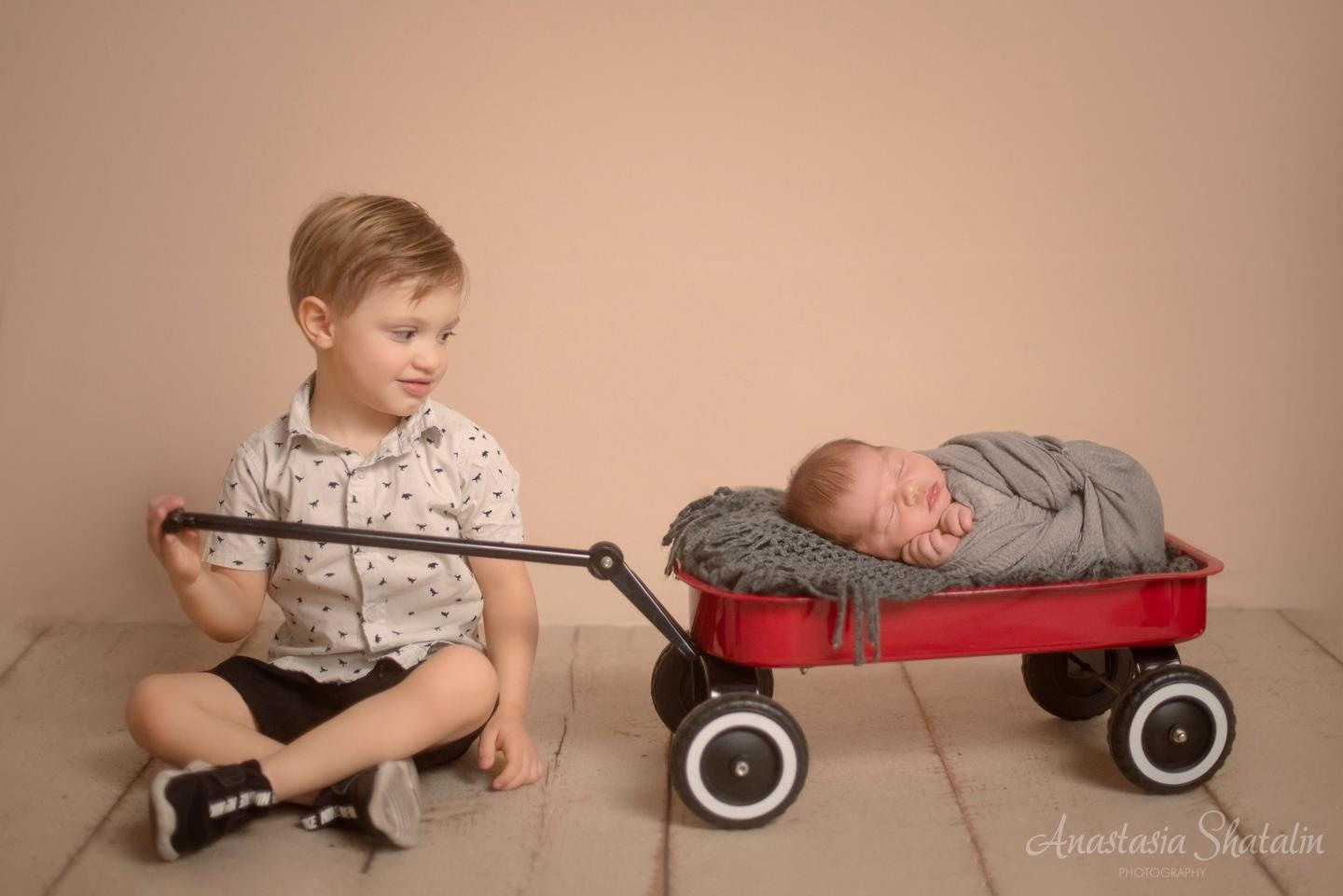 Newborn photographer Sacramento, Elk grove, Roseville. Family photographer in Roseville, Rocklin, Folsom, Sacramento