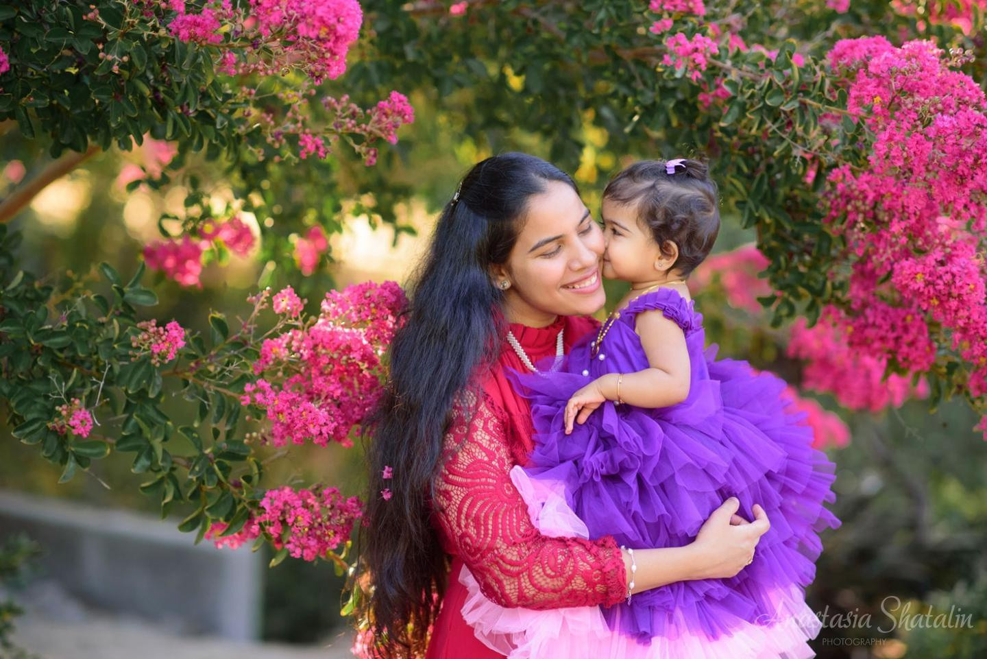 Family and birthday photos Roseville. Family photographer in Roseville, Rocklin, Folsom, Sacramento