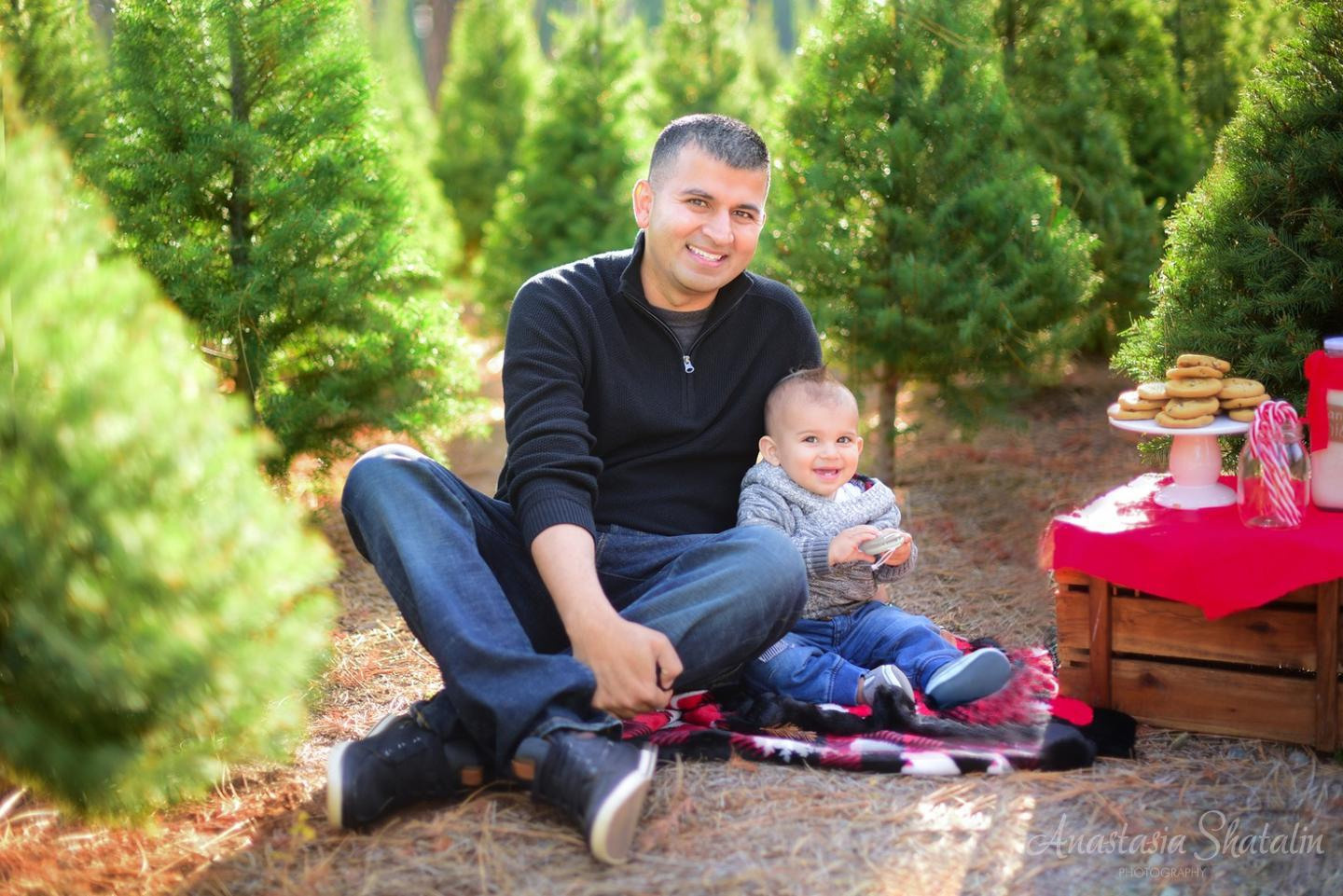 Christmas photography Roseville Christmas mini session Rocklin. Family photographer in Roseville, Rocklin, Folsom, Sacramento