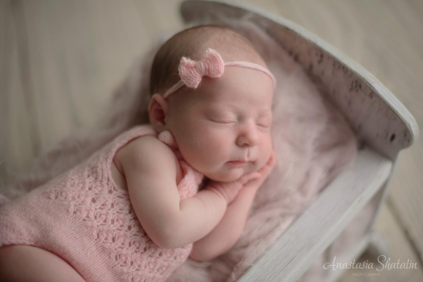 Newborn photography Sacramento. Family photographer in Roseville, Rocklin, Folsom, Sacramento