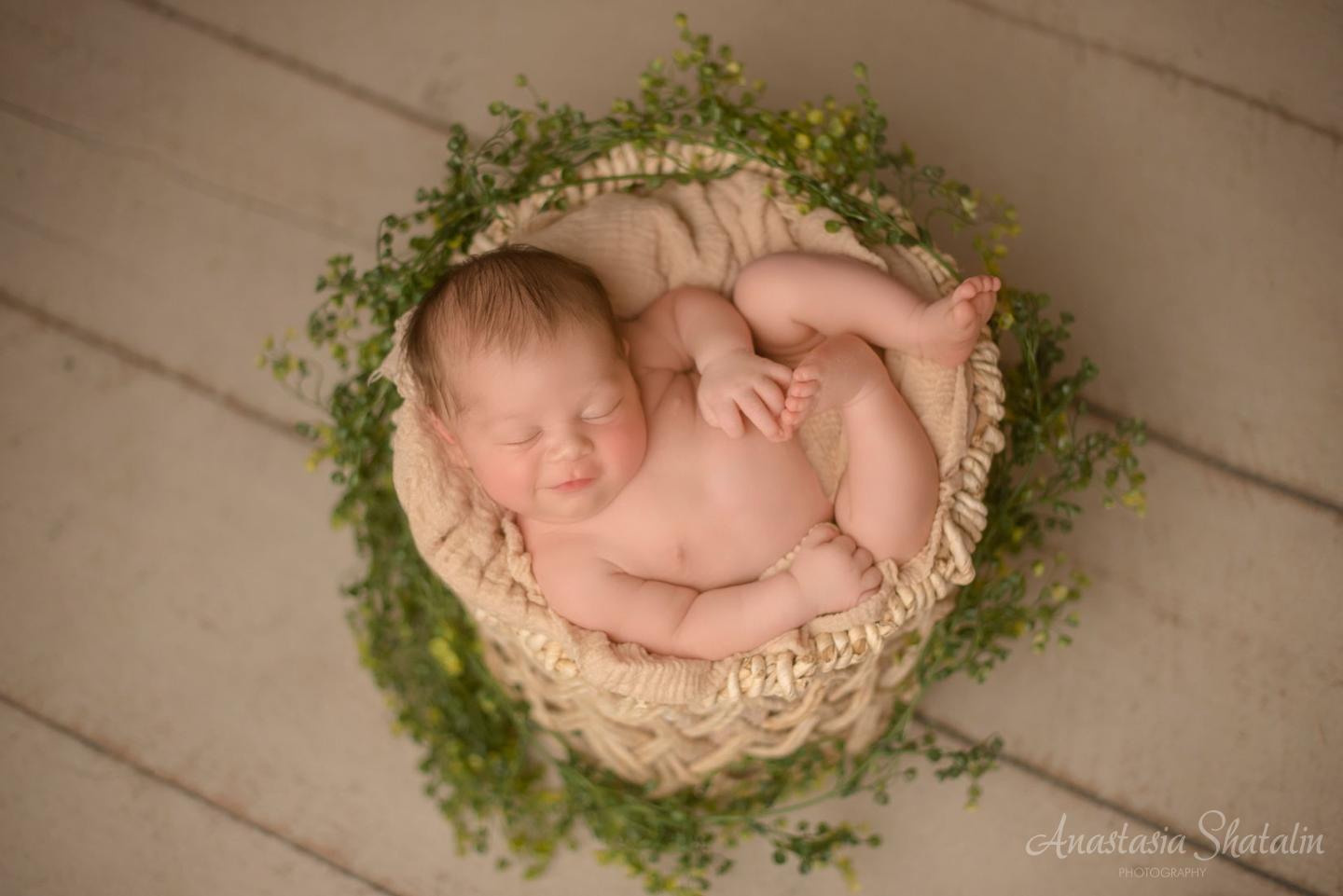 Newborn photographer Sacramento, Elk grove, Roseville. Family photographer in Roseville, Rocklin, Folsom, Sacramento