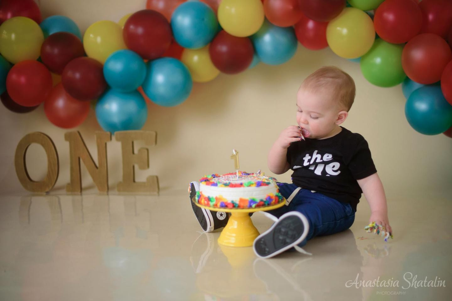 First birthday baby photos Roseville, Rocklin, Sacramento. Family photographer in Roseville, Rocklin, Folsom, Sacramento
