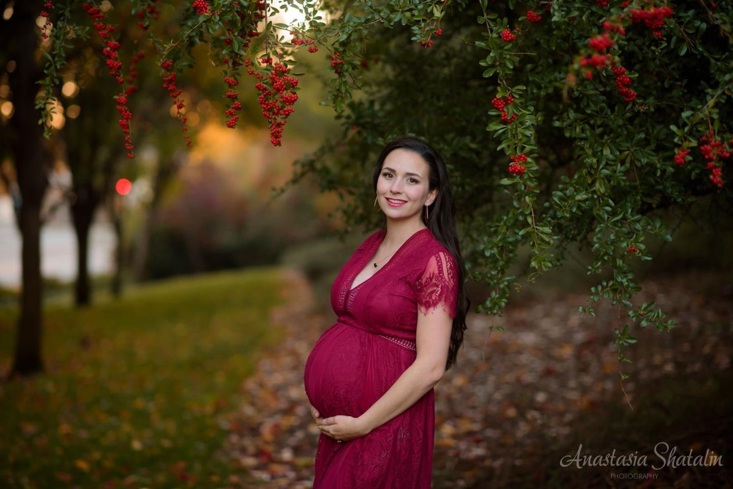 Fall maternity photography Roseville, CA. Family photographer in Roseville, Rocklin, Folsom, Sacramento