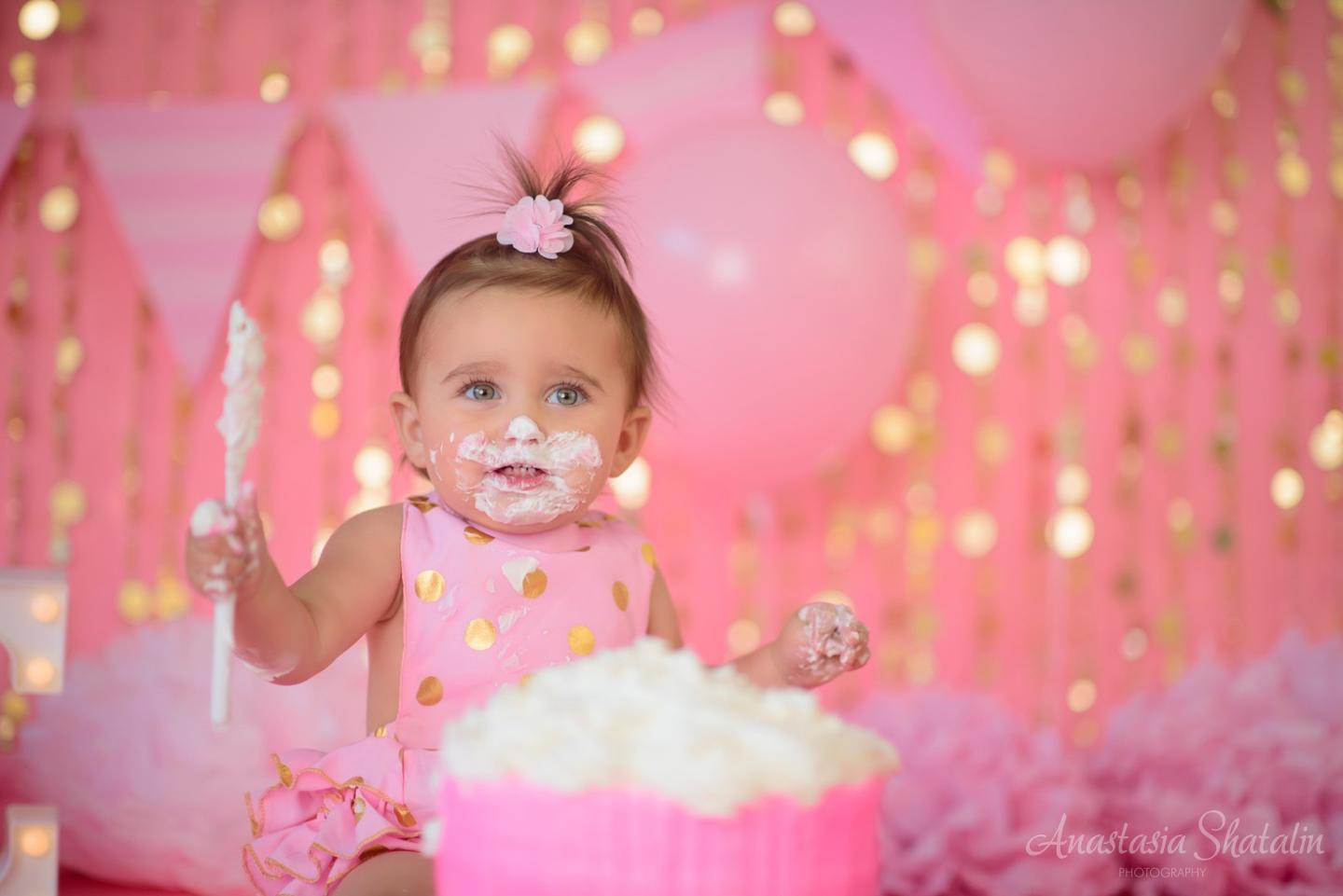 First birthday baby photographer Roseville. Family photographer in Roseville, Rocklin, Folsom, Sacramento
