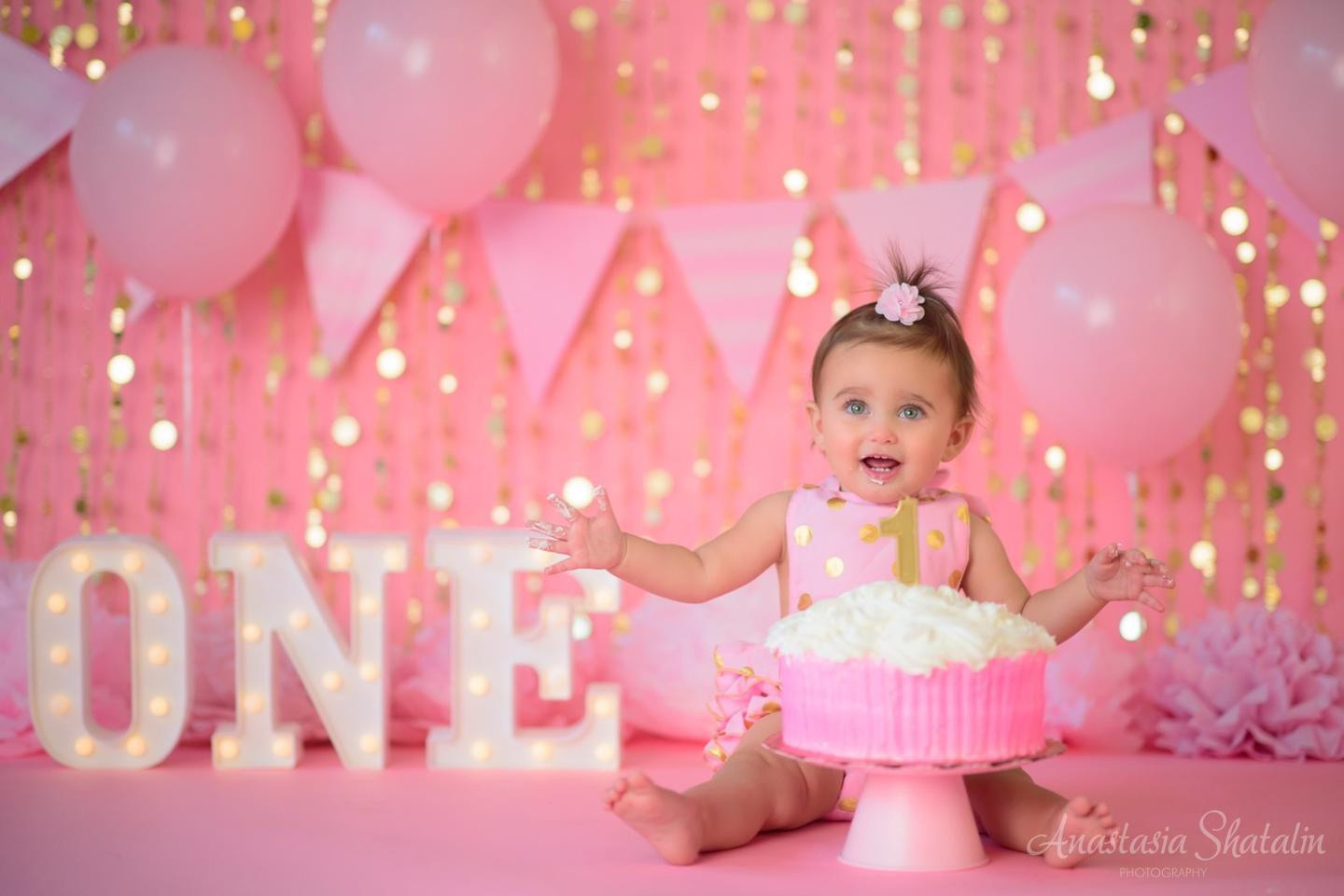 First birthday baby photographer Roseville. Family photographer in Roseville, Rocklin, Folsom, Sacramento