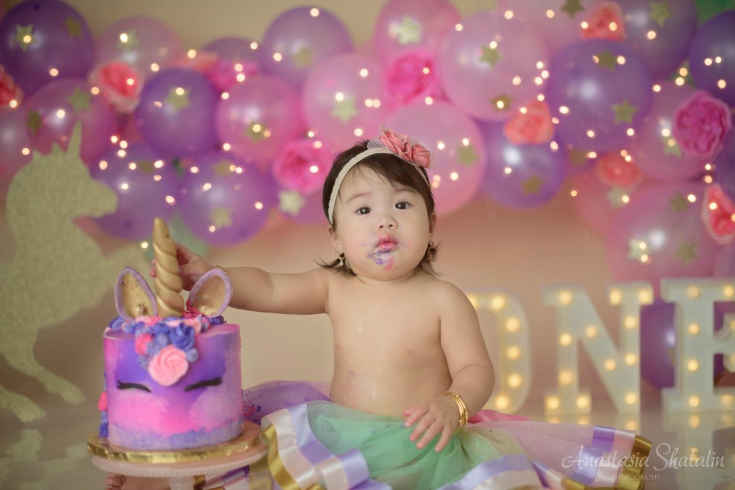Unicorn first birthday photography session Rocklin. Family photographer in Roseville, Rocklin, Folsom, Sacramento