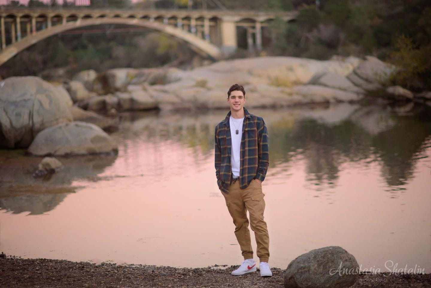 Senior graduation photography Rocklin, Roseville, Granite bay, Eldorado hills. Family photographer in Roseville, Rocklin, Folsom, Sacramento