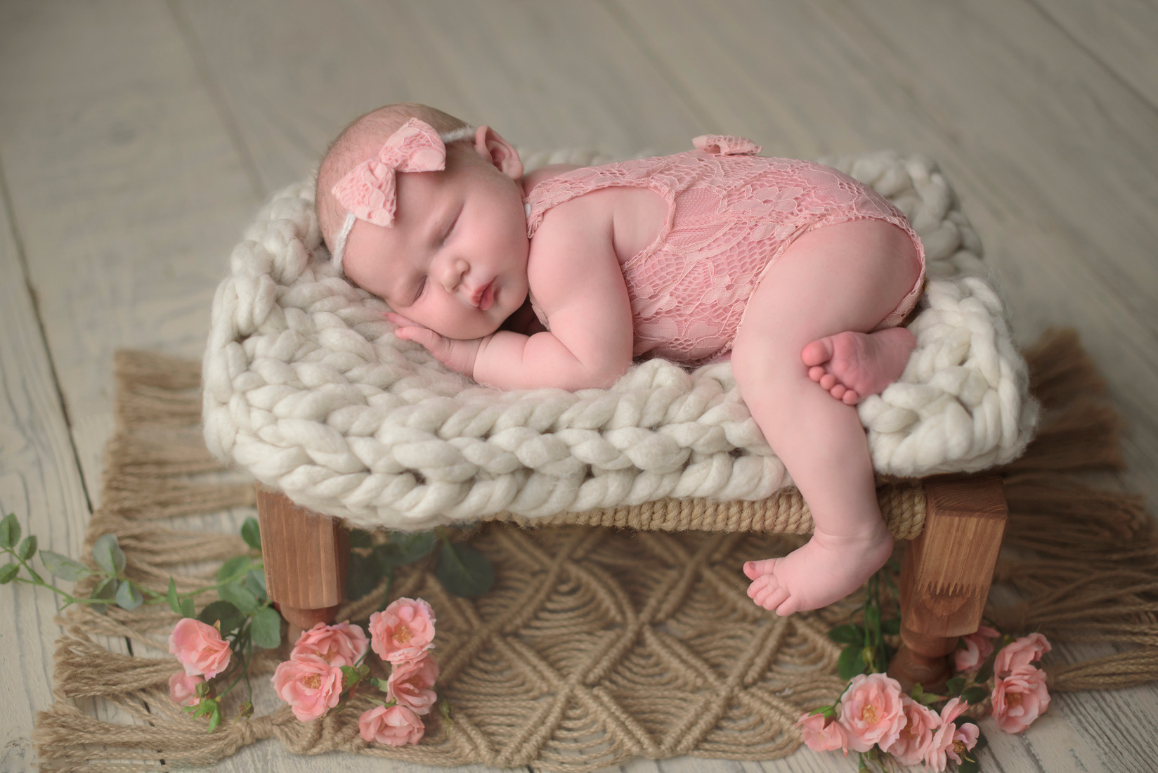 Newborn photographer Rocklin, CA. Family photographer in Roseville, Rocklin, Folsom, Sacramento