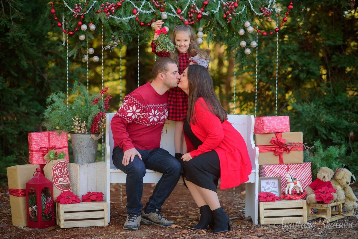 Christmas photos Roseville, Rocklin. Family photographer in Roseville, Rocklin, Folsom, Sacramento
