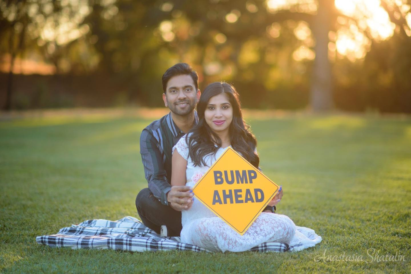 Fall pregnancy photos Rocklin, Roseville, Sacramento. Family photographer in Roseville, Rocklin, Folsom, Sacramento