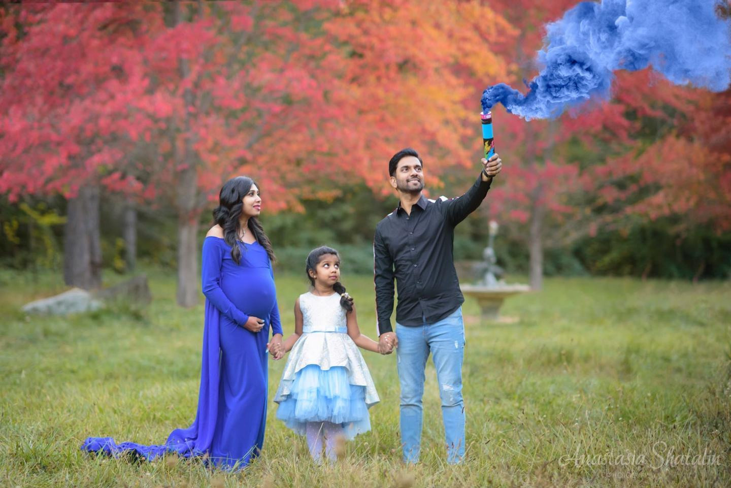 Fall pregnancy photos Rocklin, Roseville, Sacramento. Family photographer in Roseville, Rocklin, Folsom, Sacramento