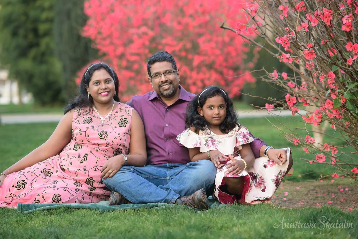 Maternity photographer Sacramento, Roseville, Rocklin, Folsom. Family photographer in Roseville, Rocklin, Folsom, Sacramento