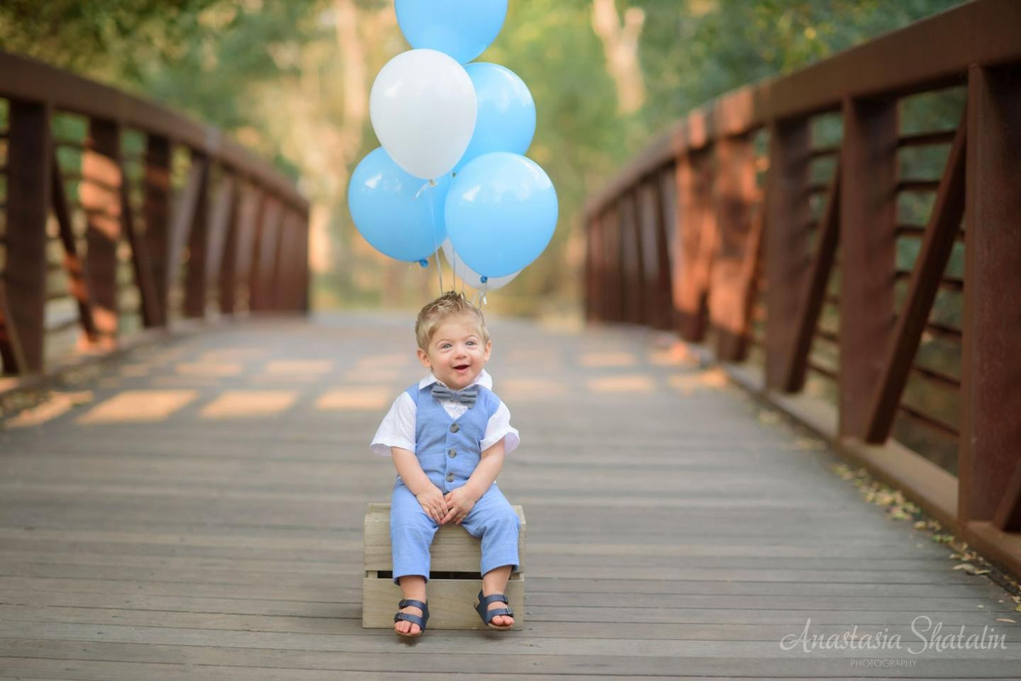 First birthday photographer Sacramento. Family photographer in Roseville, Rocklin, Folsom, Sacramento
