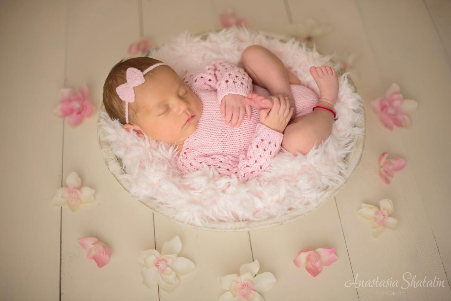 Roseville newborn photography. Family photographer in Roseville, Rocklin, Folsom, Sacramento