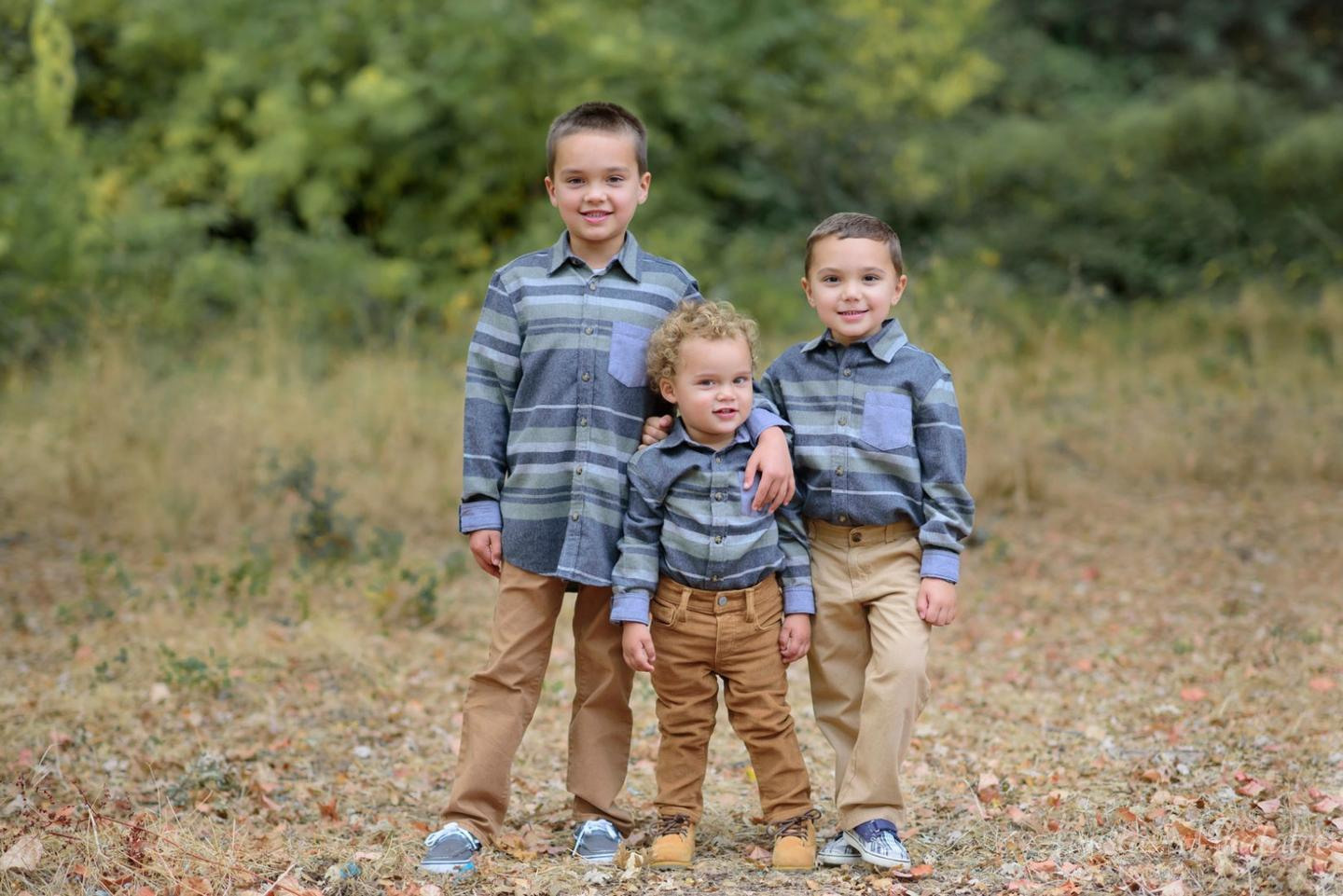 Wooden bridge in Folsom, CA. Perfect location for a photo shoot. Family photographer in Roseville, Rocklin, Folsom, Sacramento
