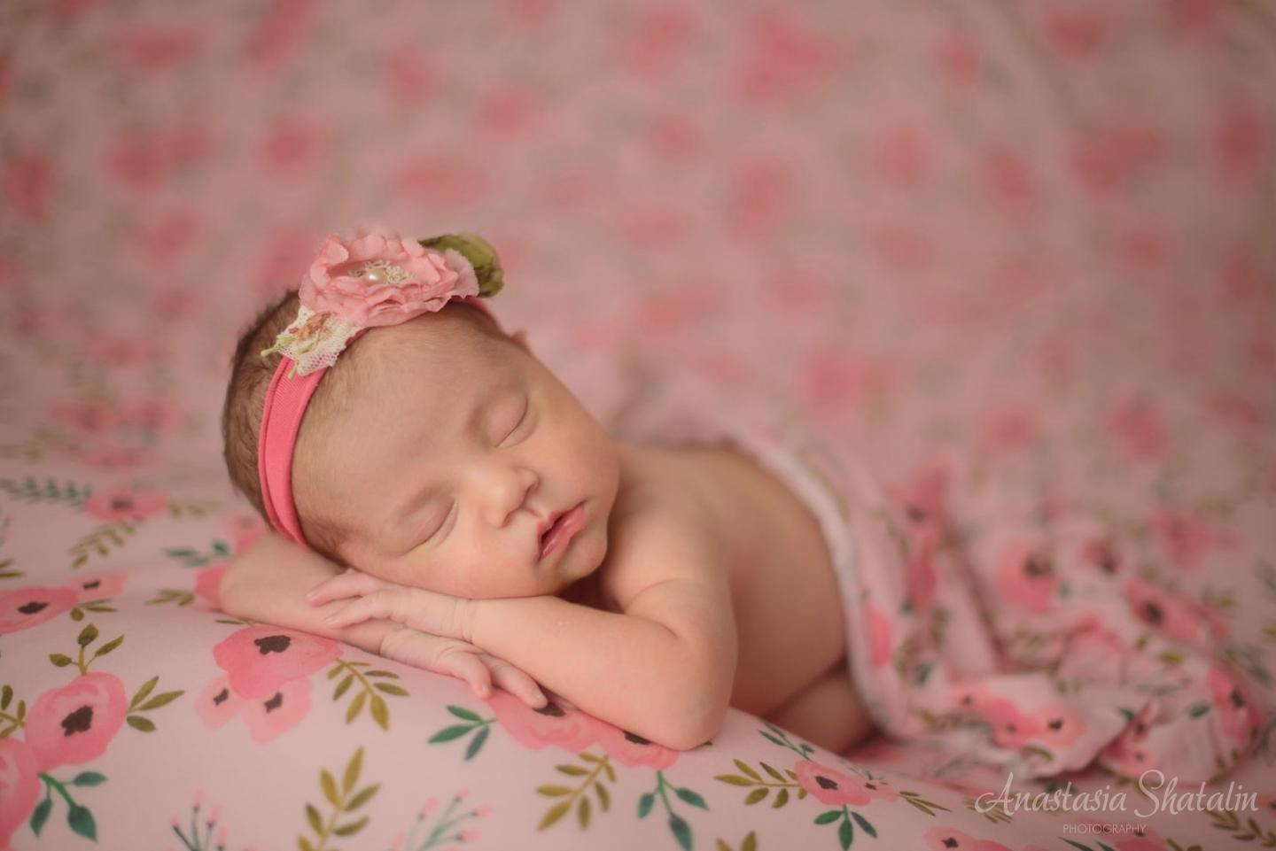Roseville newborn photography. Family photographer in Roseville, Rocklin, Folsom, Sacramento