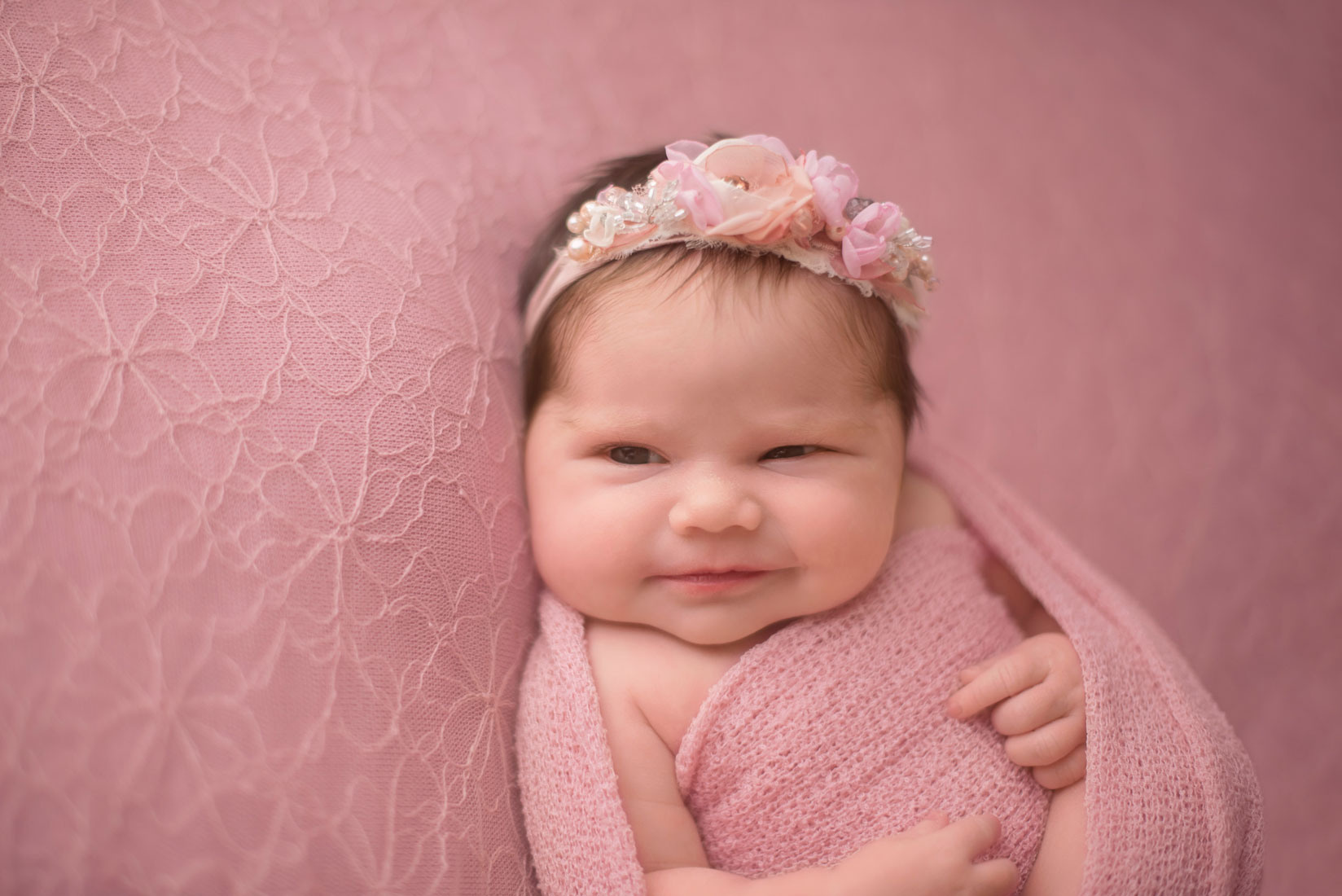 Rocklin newborn photographer. Family photographer in Roseville, Rocklin, Folsom, Sacramento