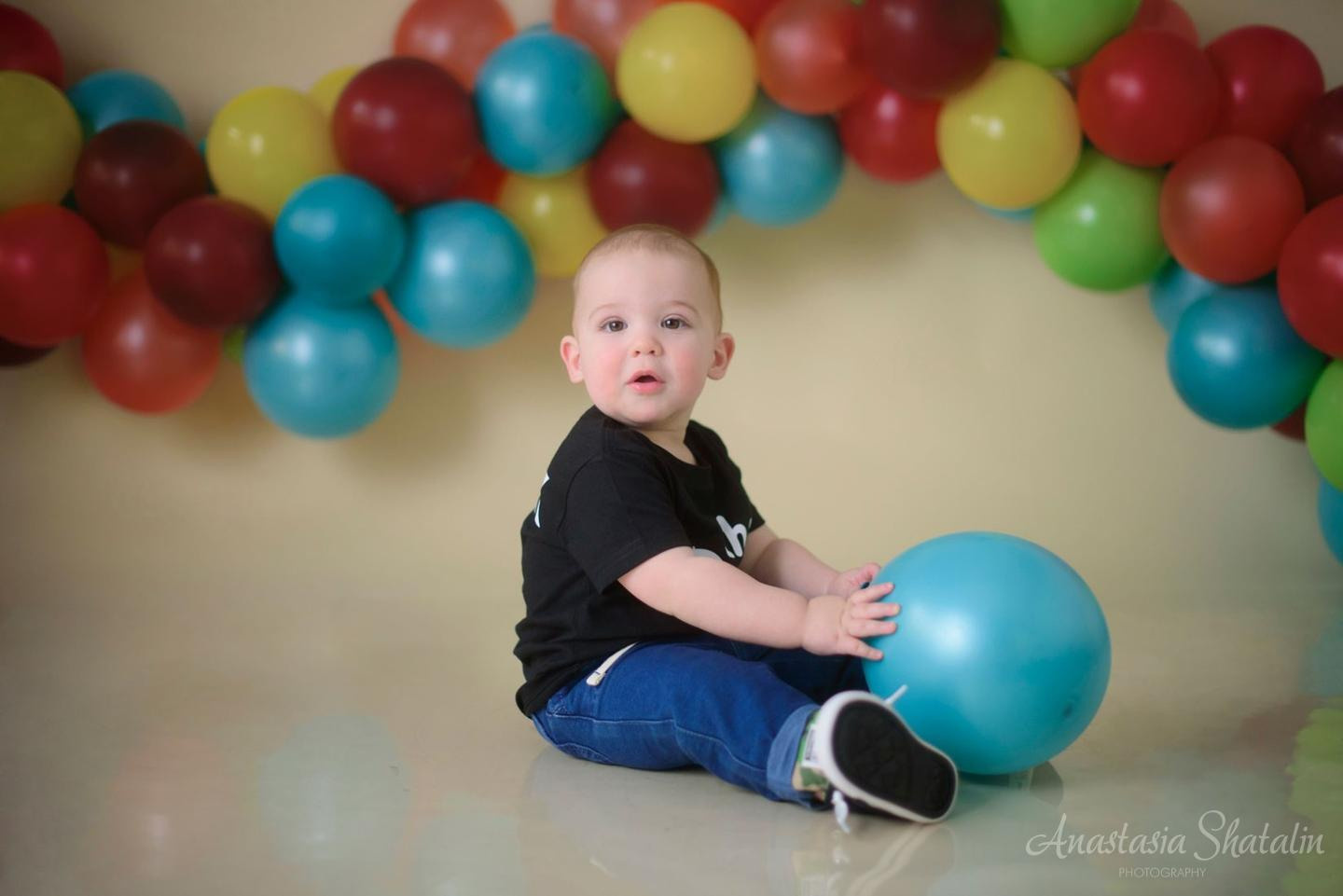 First birthday baby photos Roseville, Rocklin, Sacramento. Family photographer in Roseville, Rocklin, Folsom, Sacramento