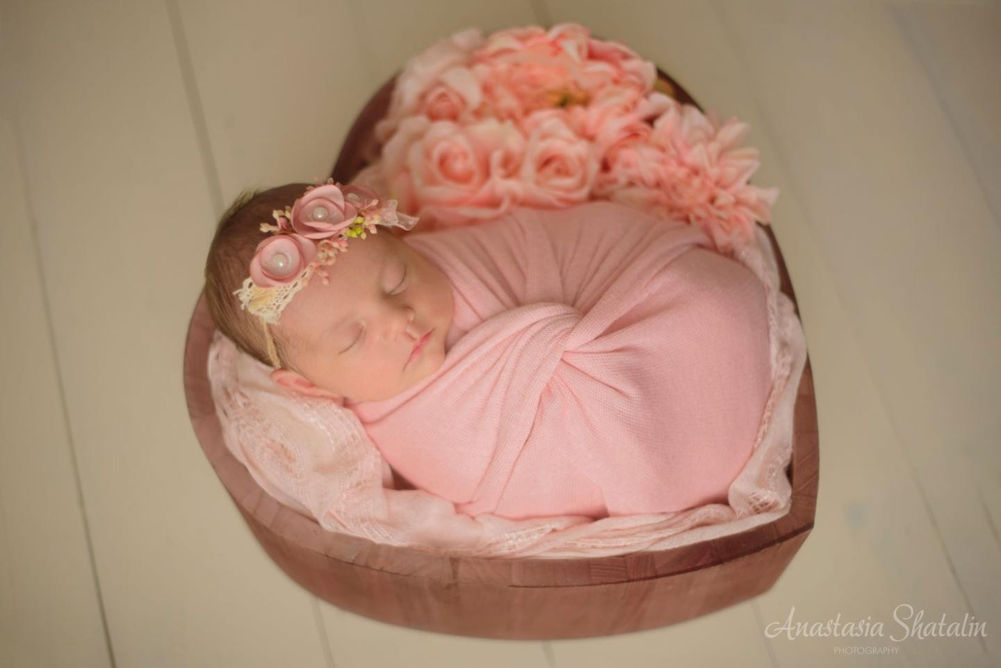 Roseville newborn photography. Family photographer in Roseville, Rocklin, Folsom, Sacramento