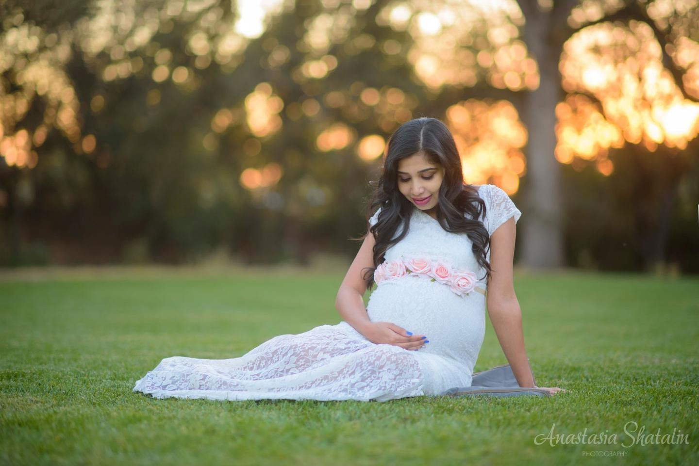 Fall pregnancy photos Rocklin, Roseville, Sacramento. Family photographer in Roseville, Rocklin, Folsom, Sacramento