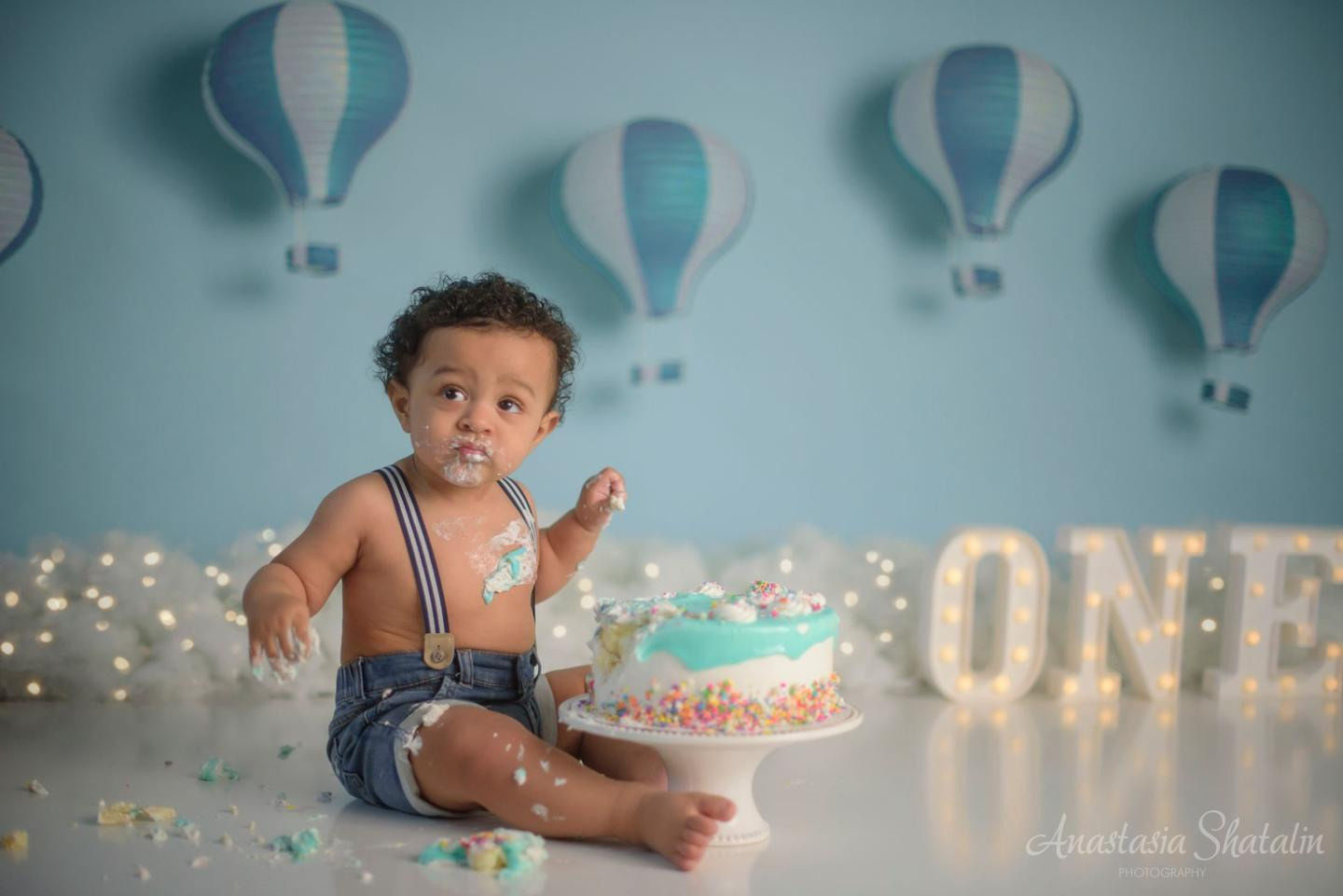 Cake smash photographer Rocklin. Family photographer in Roseville, Rocklin, Folsom, Sacramento