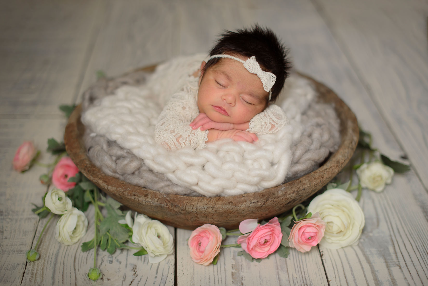 Newborn photography in Roseville. Family photographer in Roseville, Rocklin, Folsom, Sacramento