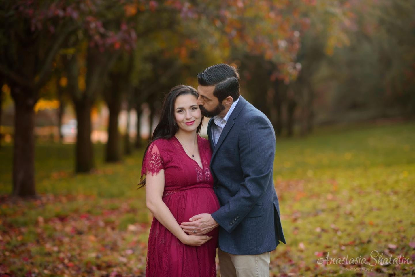 Fall maternity photography Roseville, CA. Family photographer in Roseville, Rocklin, Folsom, Sacramento