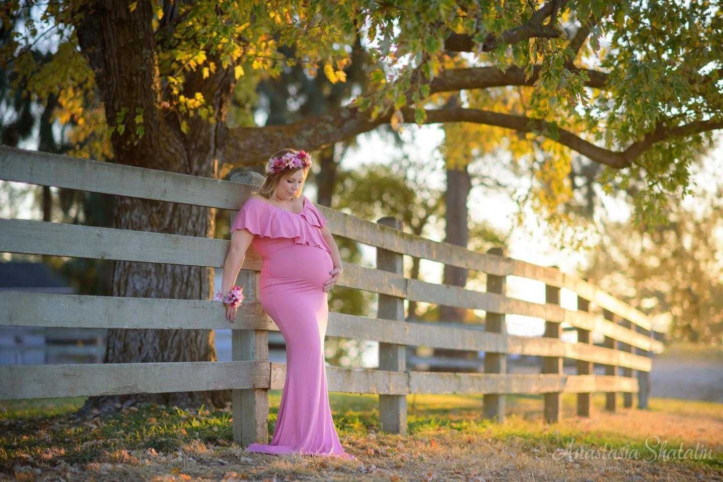 Maternity photoshoot. Family photographer in Roseville, Rocklin, Folsom, Sacramento