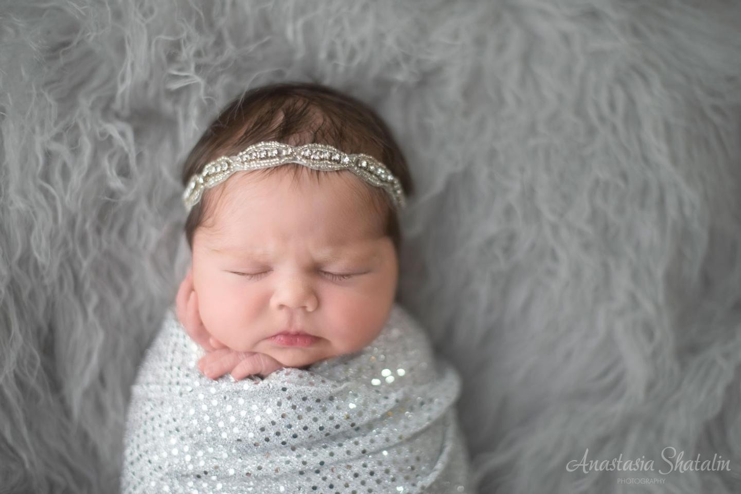Rocklin newborn photographer. Family photographer in Roseville, Rocklin, Folsom, Sacramento