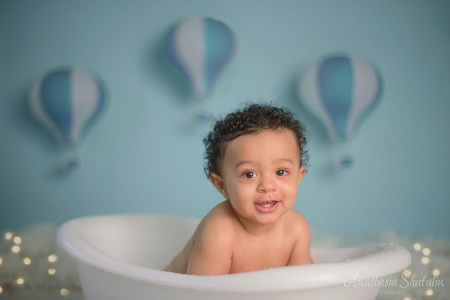 Cake smash photographer Rocklin. Family photographer in Roseville, Rocklin, Folsom, Sacramento